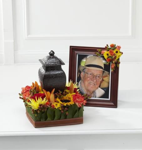 The FTD Glorious Tribute Arrangement