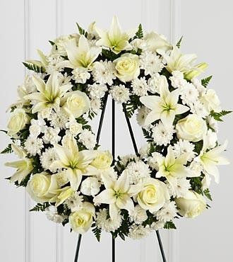 The FTD Treasured Tribute Wreath
